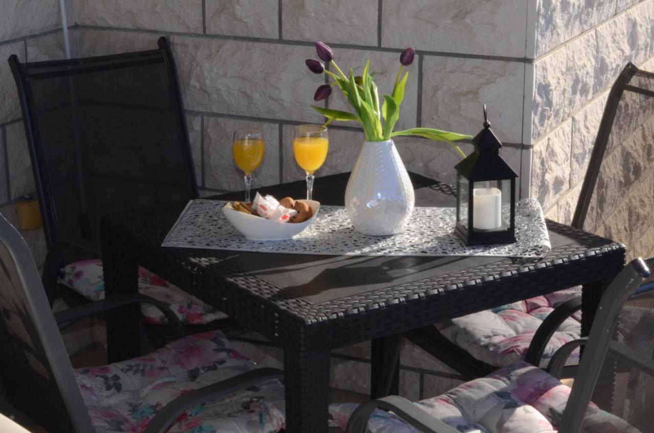 Luxury Mia *